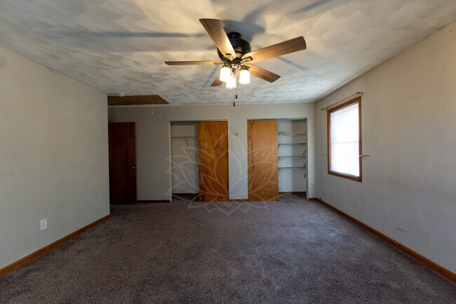 Building Photo - 89 S Washington St