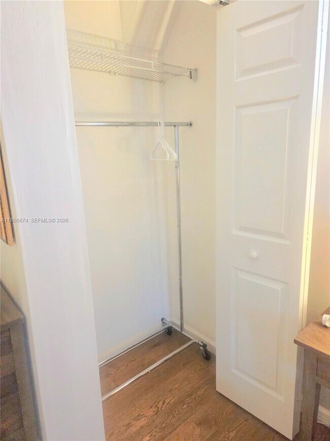 Building Photo - 1990 NE 183rd St