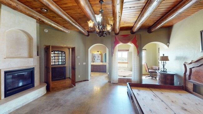 Building Photo - Furnished 5-Bedroom Home with Indoor Pool & Amenities