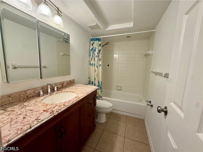 Building Photo - 1429 Cape Coral Pkwy W