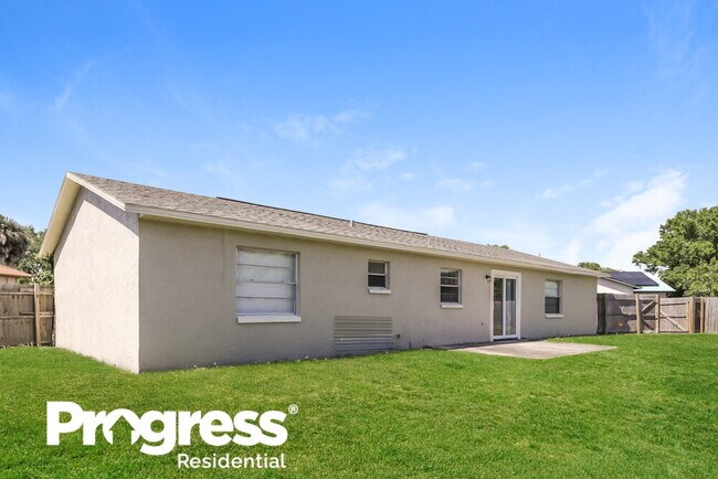 Building Photo - 3837 Stonemont Dr