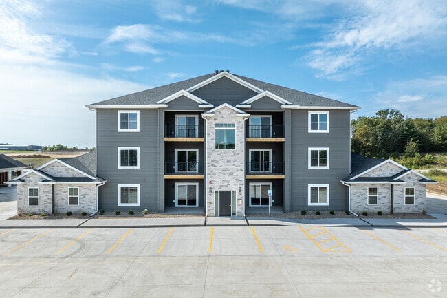 Building Photo - Sycamore Suites