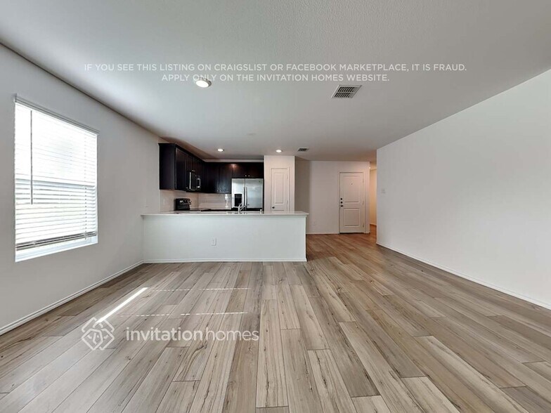 Building Photo - 10645 Sewell Cir