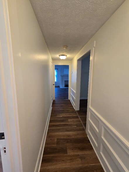 Building Photo - 2472 Overlook Rd