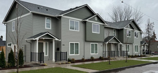 Building Photo - 444 Gaines St NE