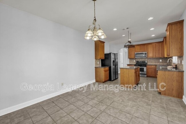 Building Photo - 816 Kaitlyn Dr