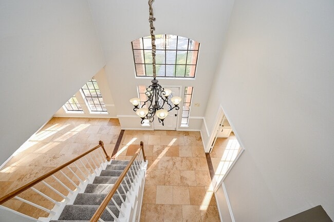 Building Photo - 12011 Autumn Creek Dr
