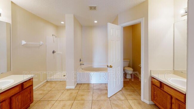 Building Photo - 16 Seaton Valley Path