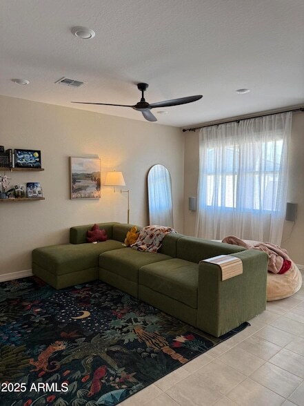 Building Photo - 2609 E San Miguel Dr