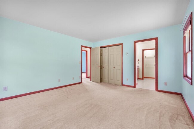 Building Photo - 7151 Podunk Rd