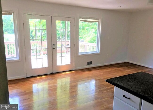Building Photo - 7724 Harwood Pl