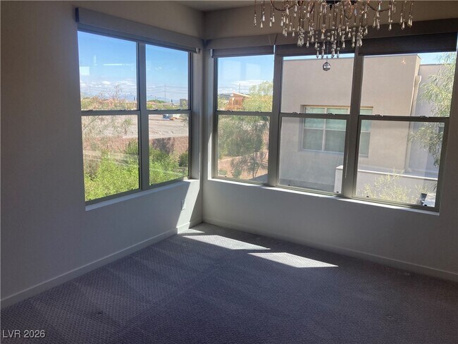 Building Photo - 1247 Rock Hls St