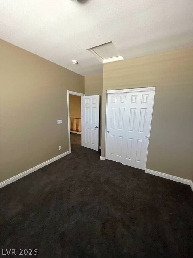 Building Photo - 9622 Staff Ln