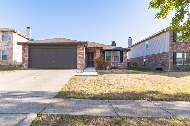Primary Photo - 3335 Lipizzan Dr