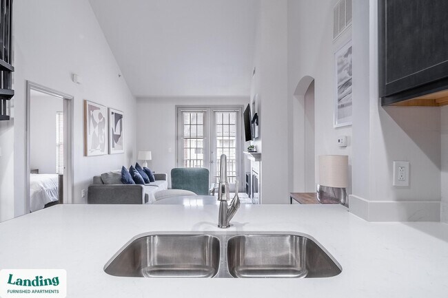 Building Photo - 3031 Eden Ave