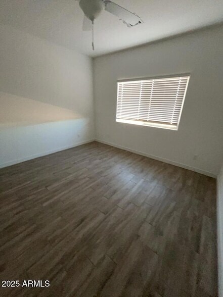 Building Photo - 3650 N Hohokam Dr