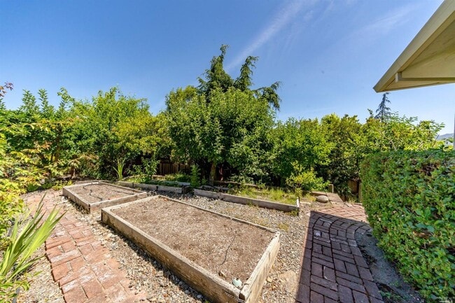 Building Photo - 416 Oak Vista Dr