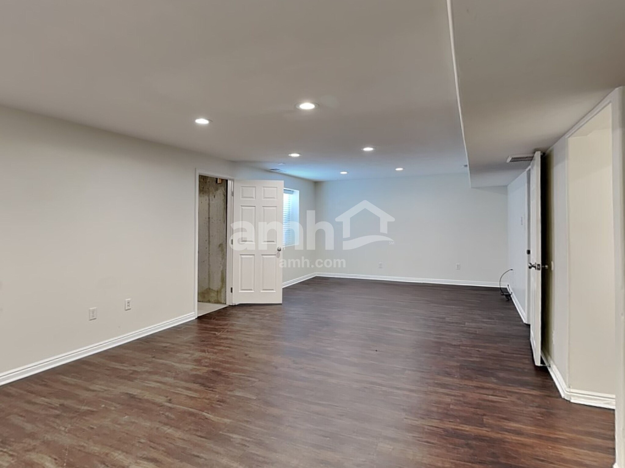 Building Photo - 6955 Jordan Cl Cir