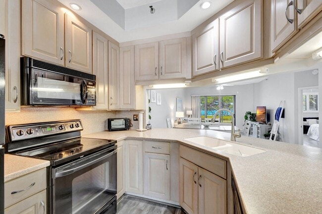 Building Photo - 200 Waterway Rd