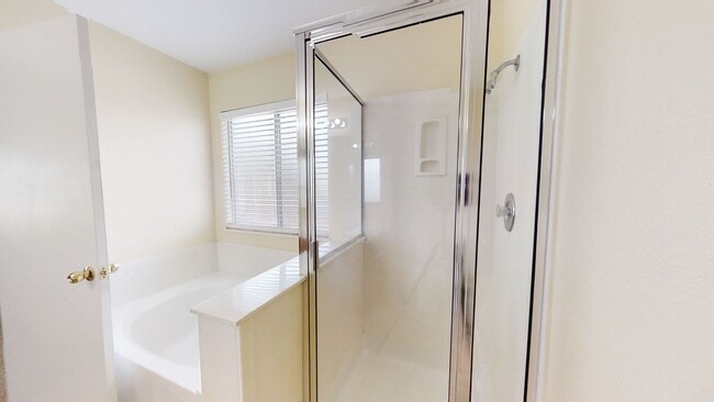 Building Photo - 3bd/2.5ba In Desired Westcreek! $1795/mo!