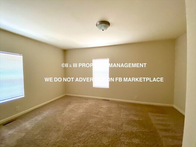 Building Photo - 512 W 86th St