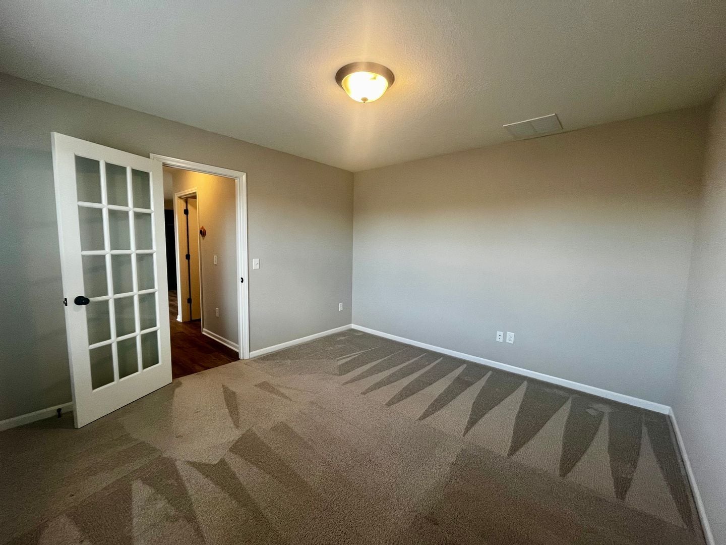 Building Photo - 1630 Teniente Ct