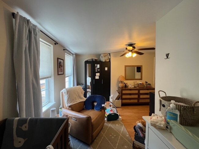 Building Photo - 5202 Dresden Wy