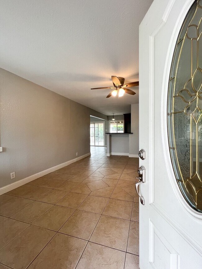 Building Photo - Charming 3-Bedroom Home in Napa’s Sought-A...