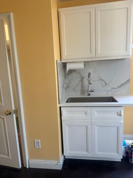 Building Photo - 602 Elvira Ave