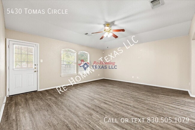 Building Photo - 5430 Tomas Cir.