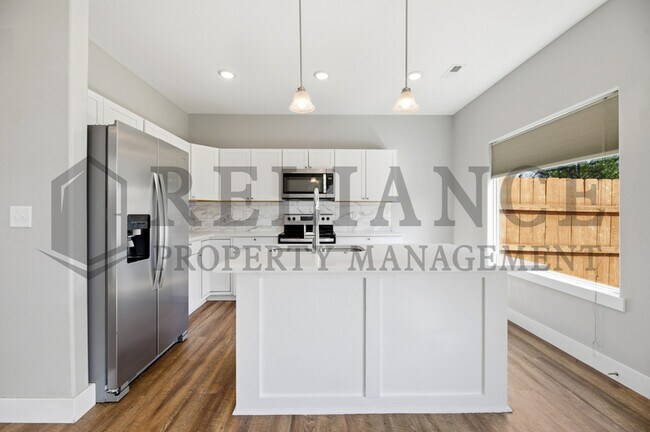 Building Photo - 4515 E 45th St N