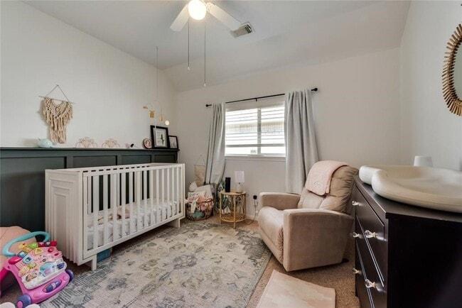 Building Photo - 7018 Paradise Park Bend