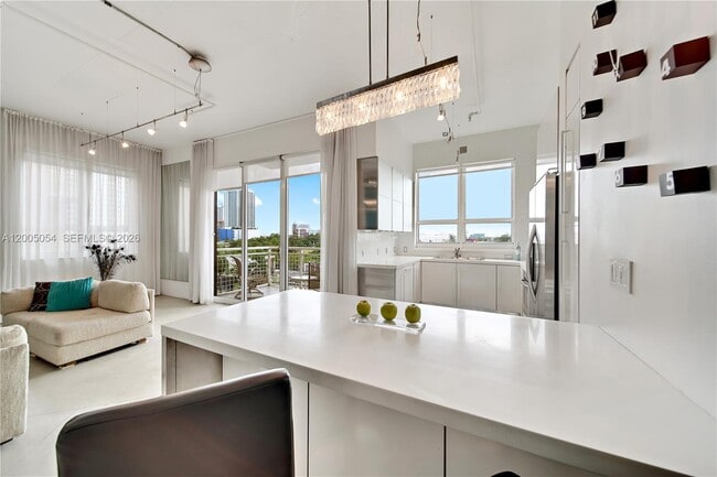 Building Photo - 2001 S Biscayne Blvd