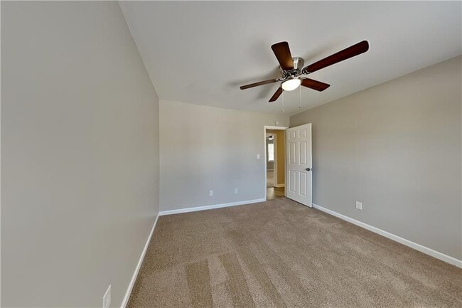 Building Photo - 87 Wren Walk