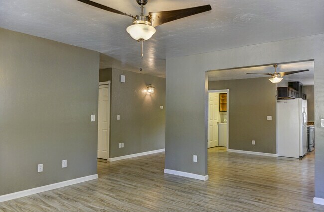 Building Photo - Home for Rent in Prescott!  - Alley Parking