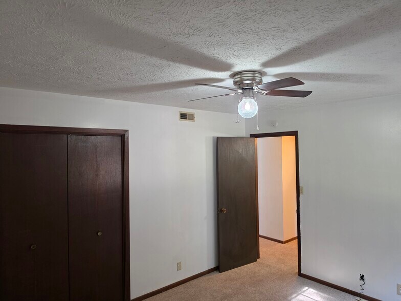 North bedroom - 2125 N. Monroe