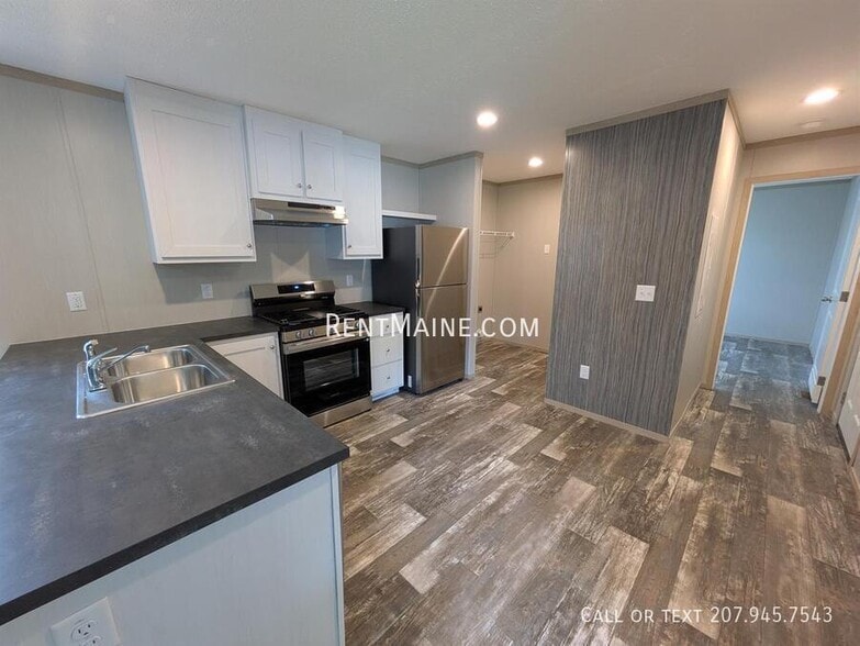 Building Photo - 438 Finson Rd