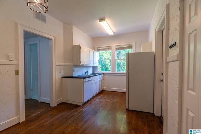 Building Photo - 3809 12th Ct S