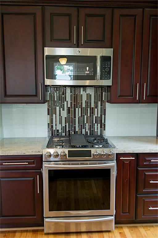 Building Photo - 5545 Navarro St