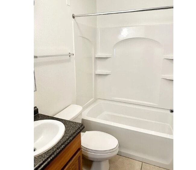 Building Photo - 902-905 N 14th St