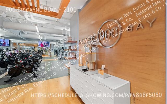 Building Photo - 900 Biscayne Blvd