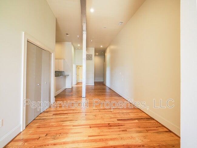 Building Photo - 149 S Daniel Morgan Ave