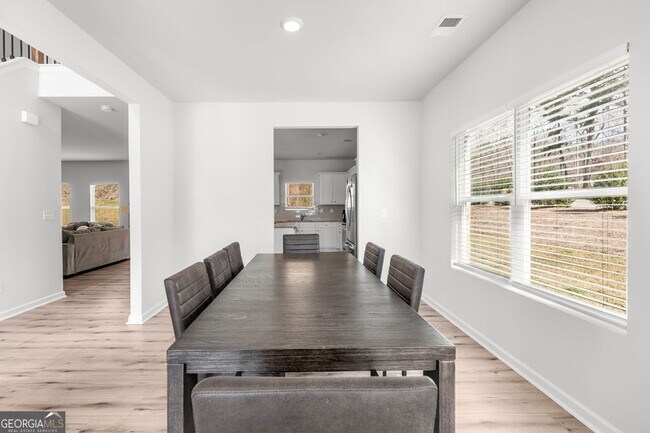 Building Photo - 100 Petunia Ct