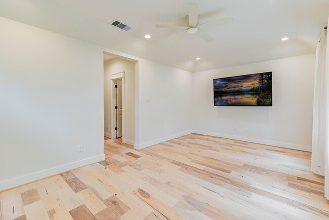 Building Photo - 5402 Wheatley St