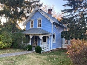 Building Photo - 211 Christian Ave