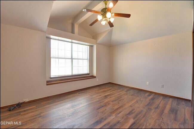 Building Photo - 6451 Loma De Cristo Dr