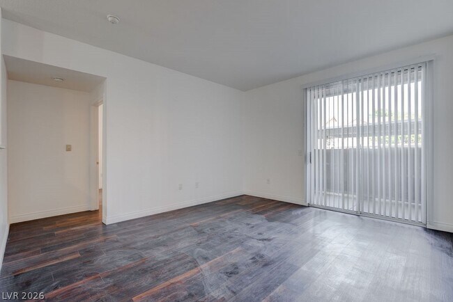 Building Photo - 231 W Horizon Ridge Pkwy