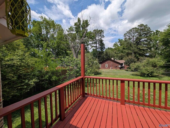 Building Photo - 1060 Sandy Springs Rd NW