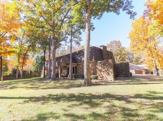 Building Photo - 3 Bed / 4.5 Bath - 3902 sq. feet!