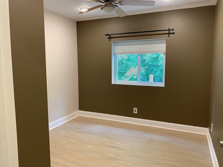 Building Photo - 5439 Penn Ave